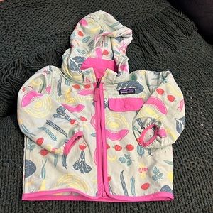 Toddler Patagonia rain & wind proof jacket 12-18 months